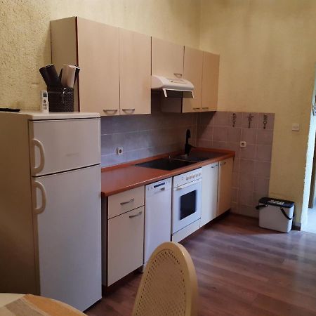 Apartment Margareta By El-Pi Tours Нивице Экстерьер фото