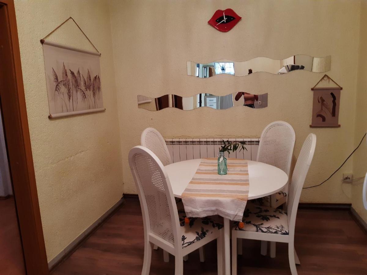 Apartment Margareta By El-Pi Tours Нивице Экстерьер фото