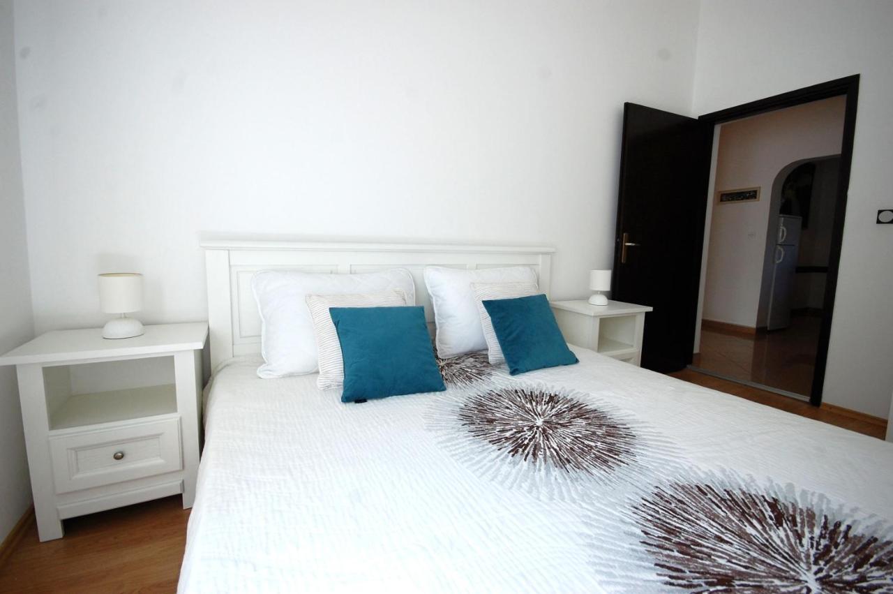 Apartment Margareta By El-Pi Tours Нивице Экстерьер фото